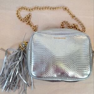 Victoria's Secret Crossbody Bag Silver w Gold Chain | 250960